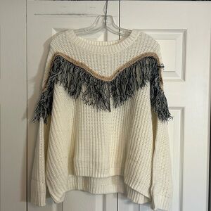 Mustard Seed Women’s Size Medium Oversized Cream Sweater with Fringe